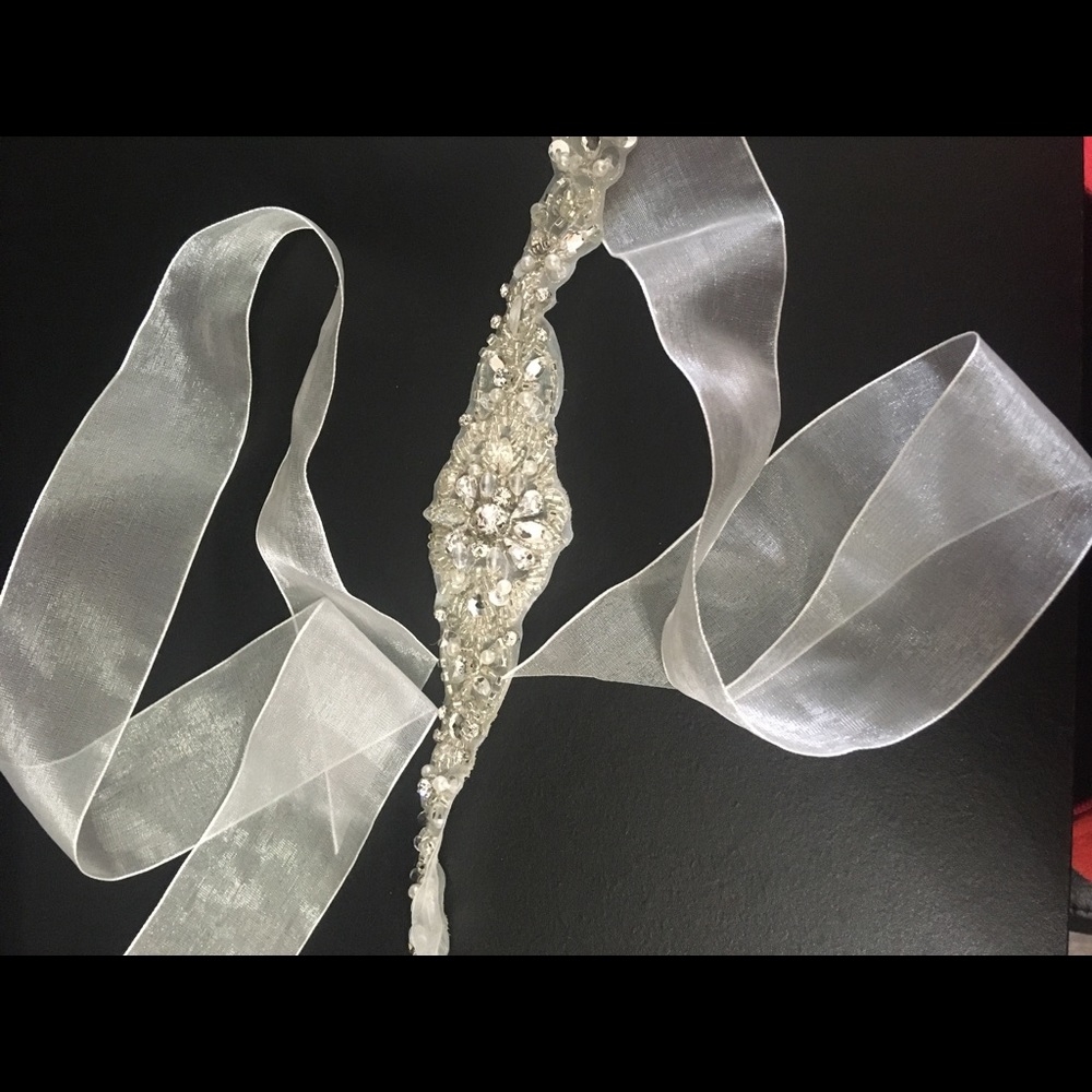 Gorgeous belt for wedding dress